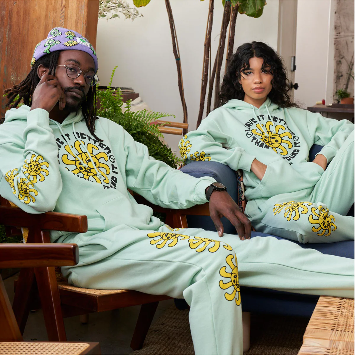 Fun Suns Hoodie - Onhollan