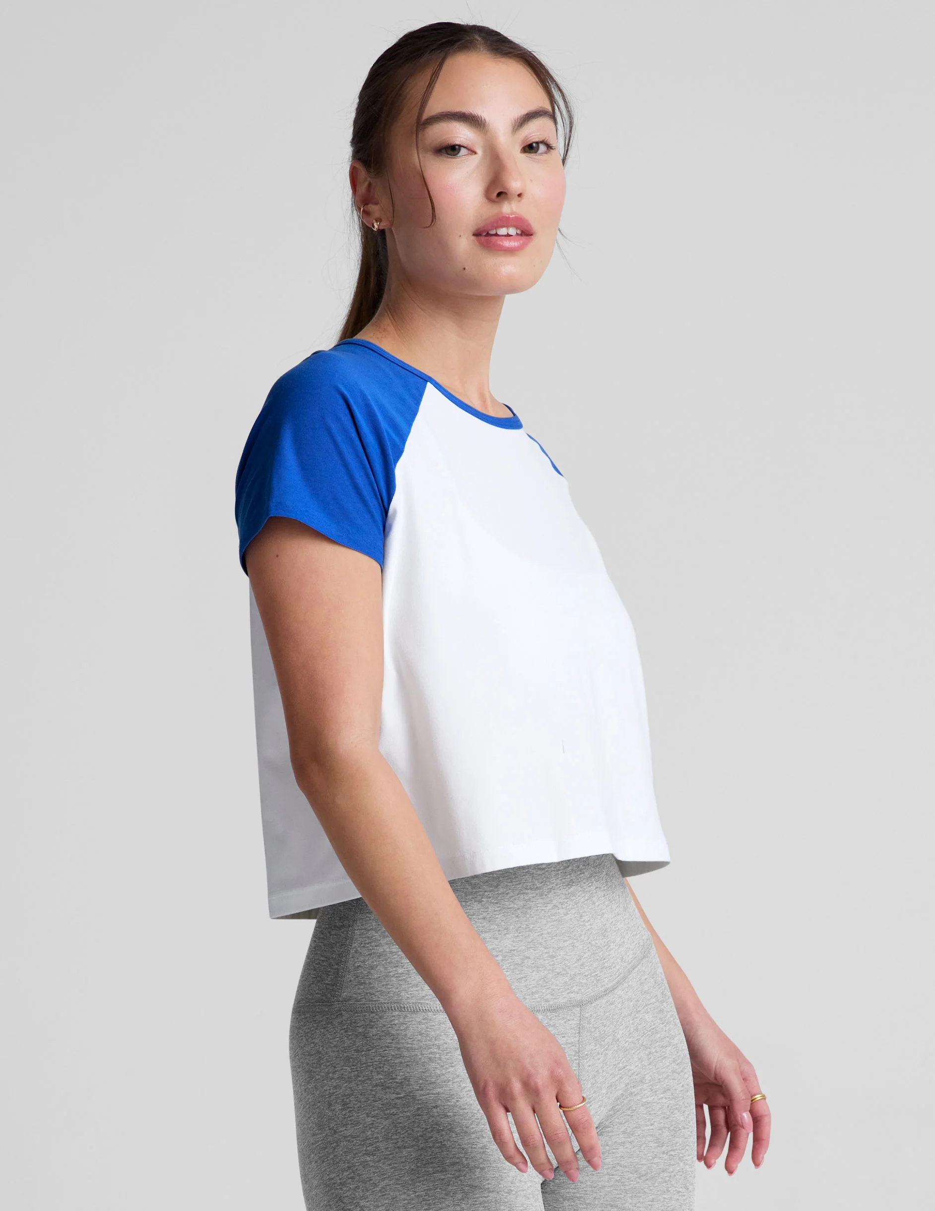 Featherweight Colorblock Tee - Onhollan