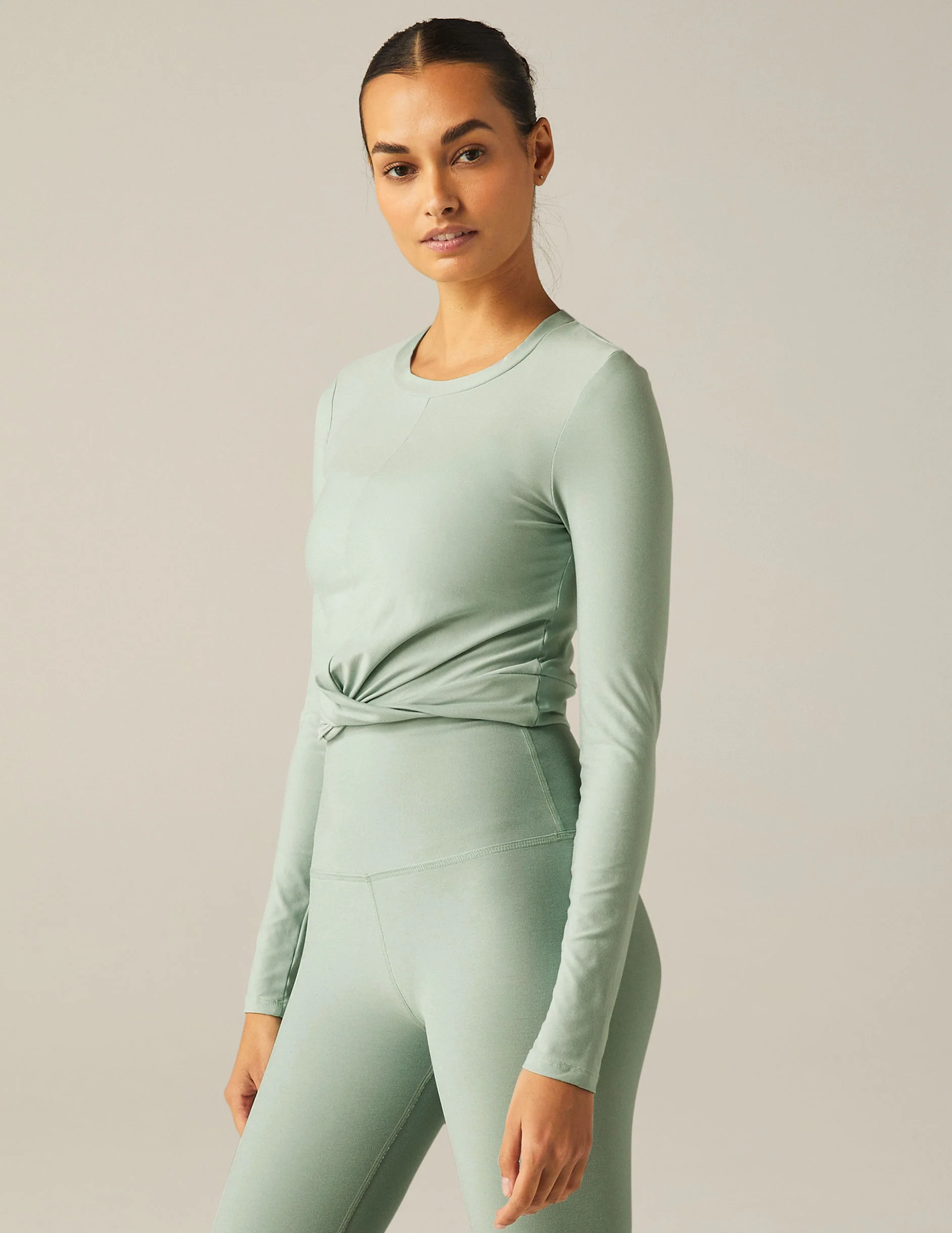Featherweight Center Stage Cropped Long Sleeve Pullover - Onhollan
