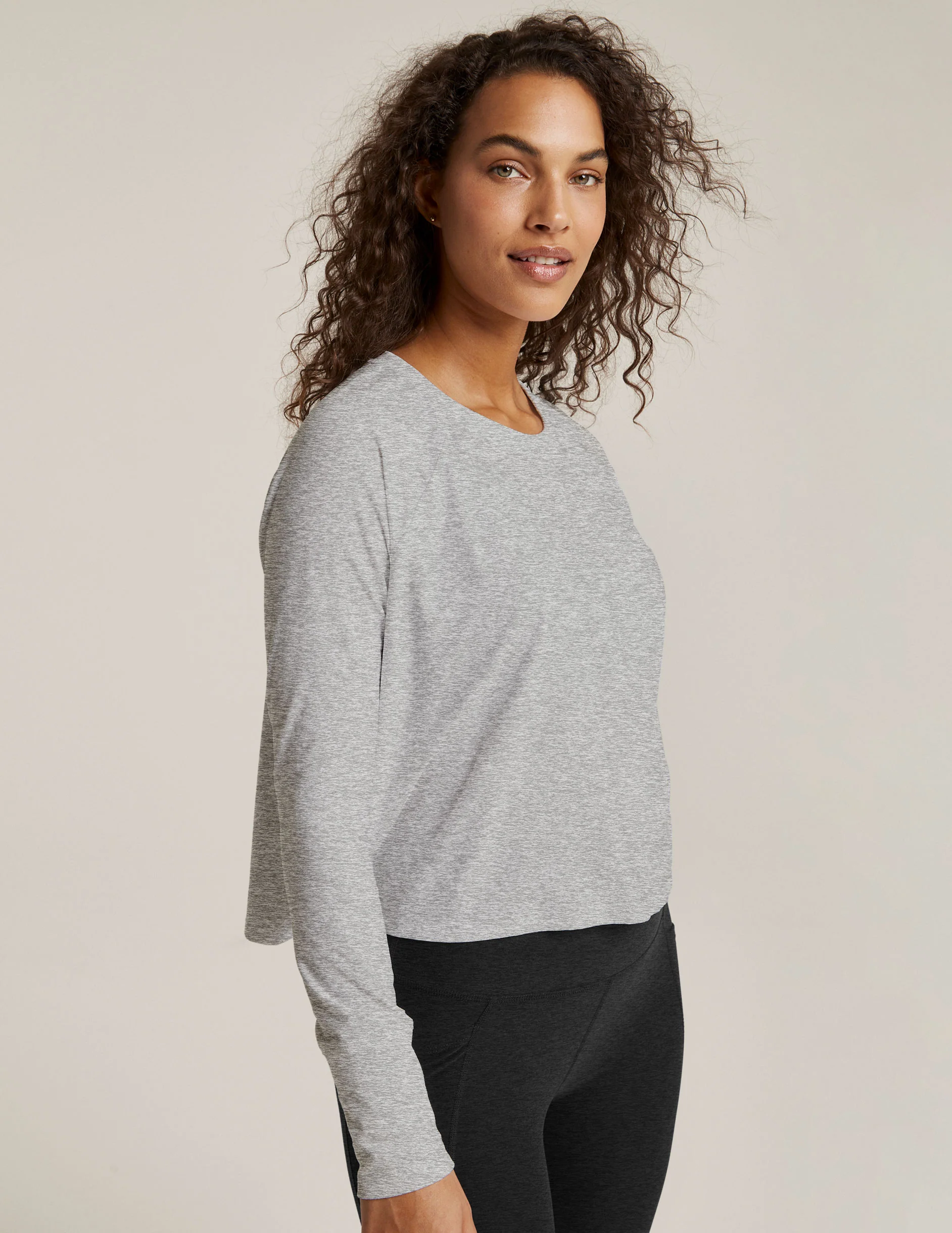 Featherweight Daydreamer Pullover - Onhollan