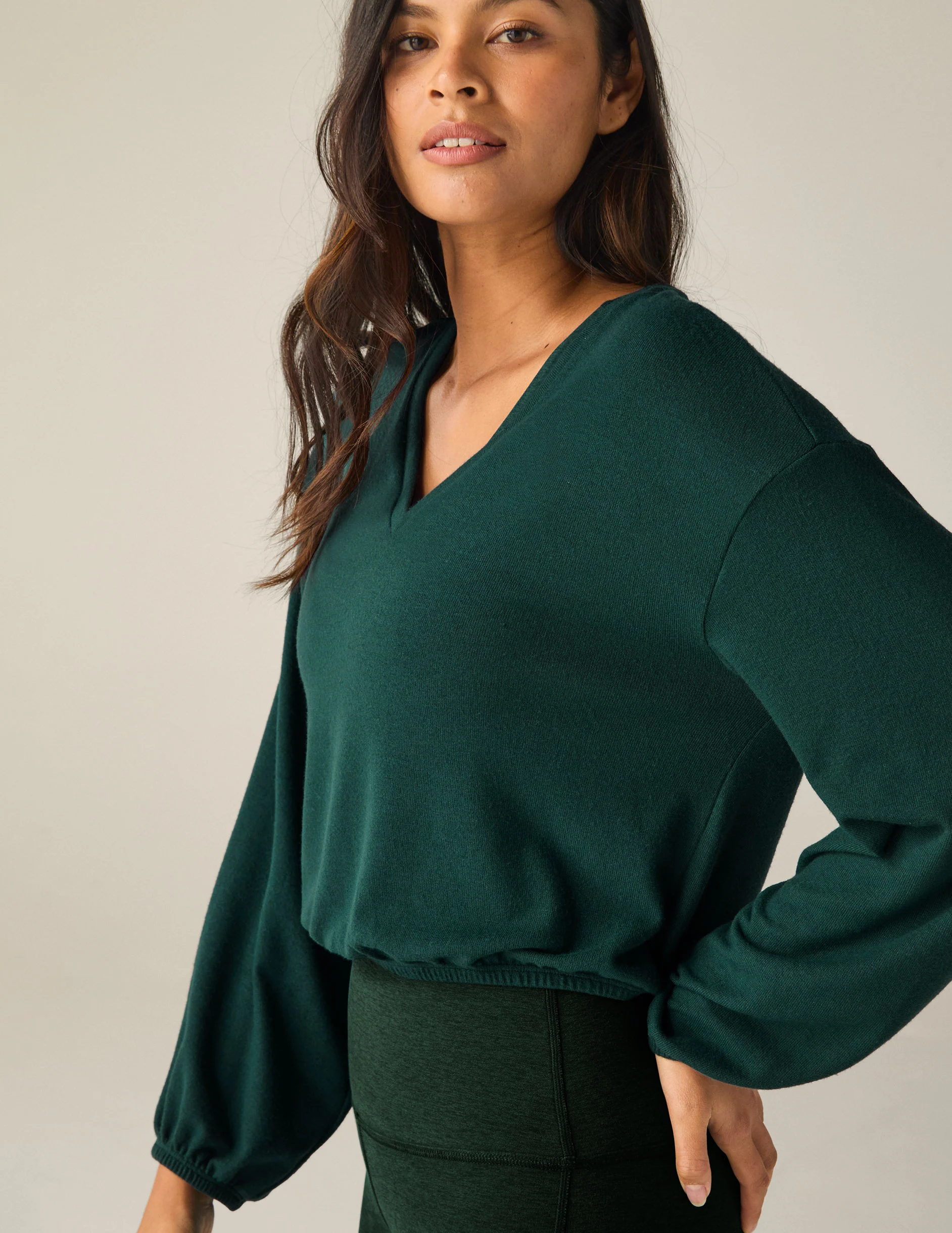 Soft Spoken Cropped Pullover - Onhollan