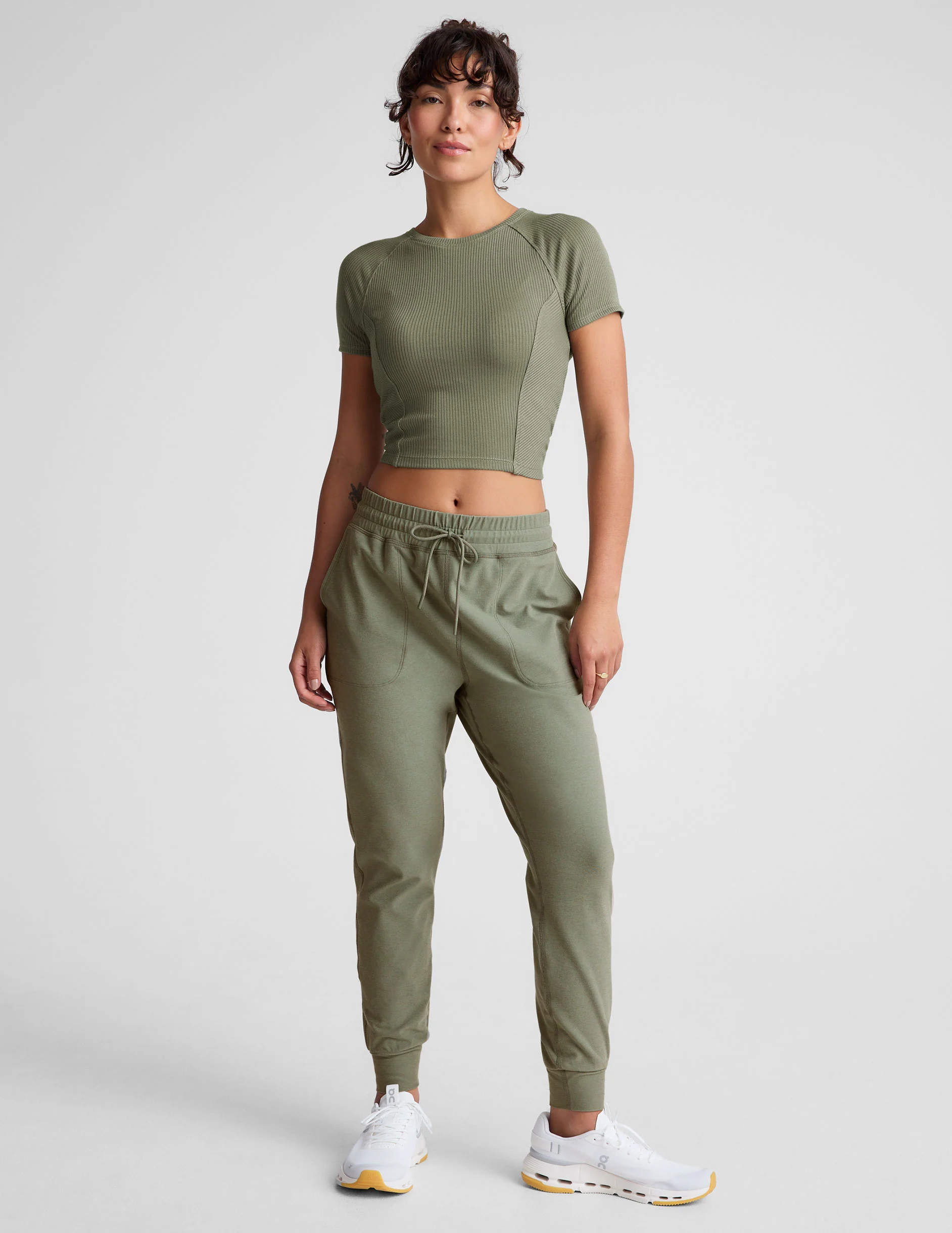 Silhouette Cropped Tee - Onhollan