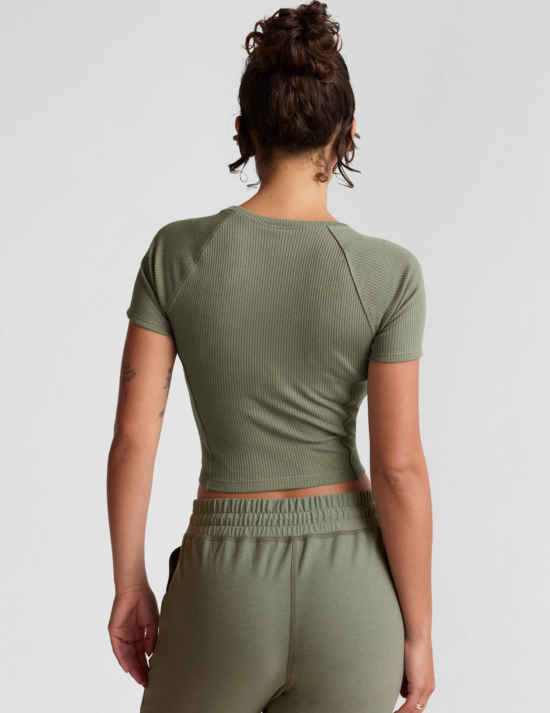 Silhouette Cropped Tee - Onhollan