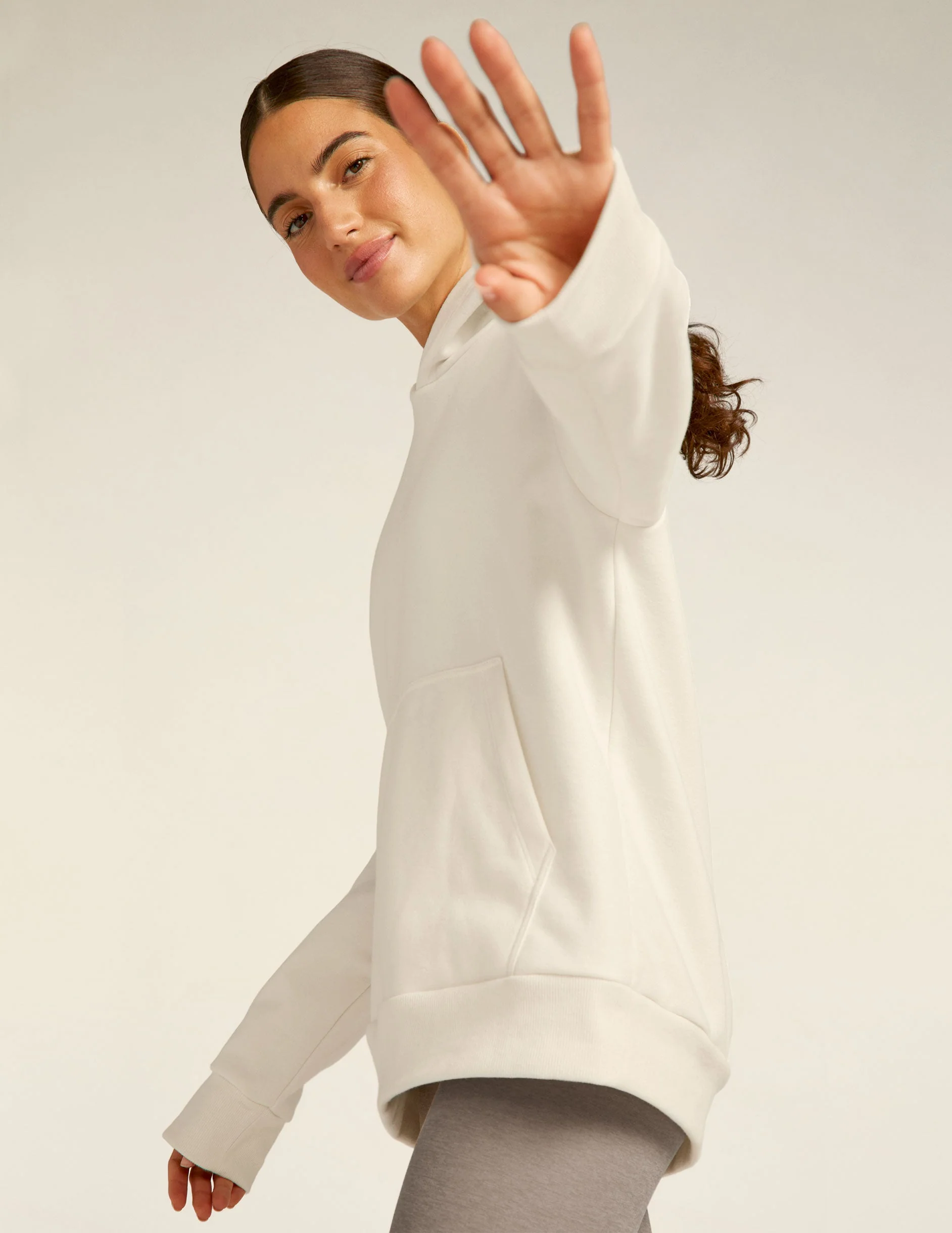 Every Body Hoodie - Onhollan