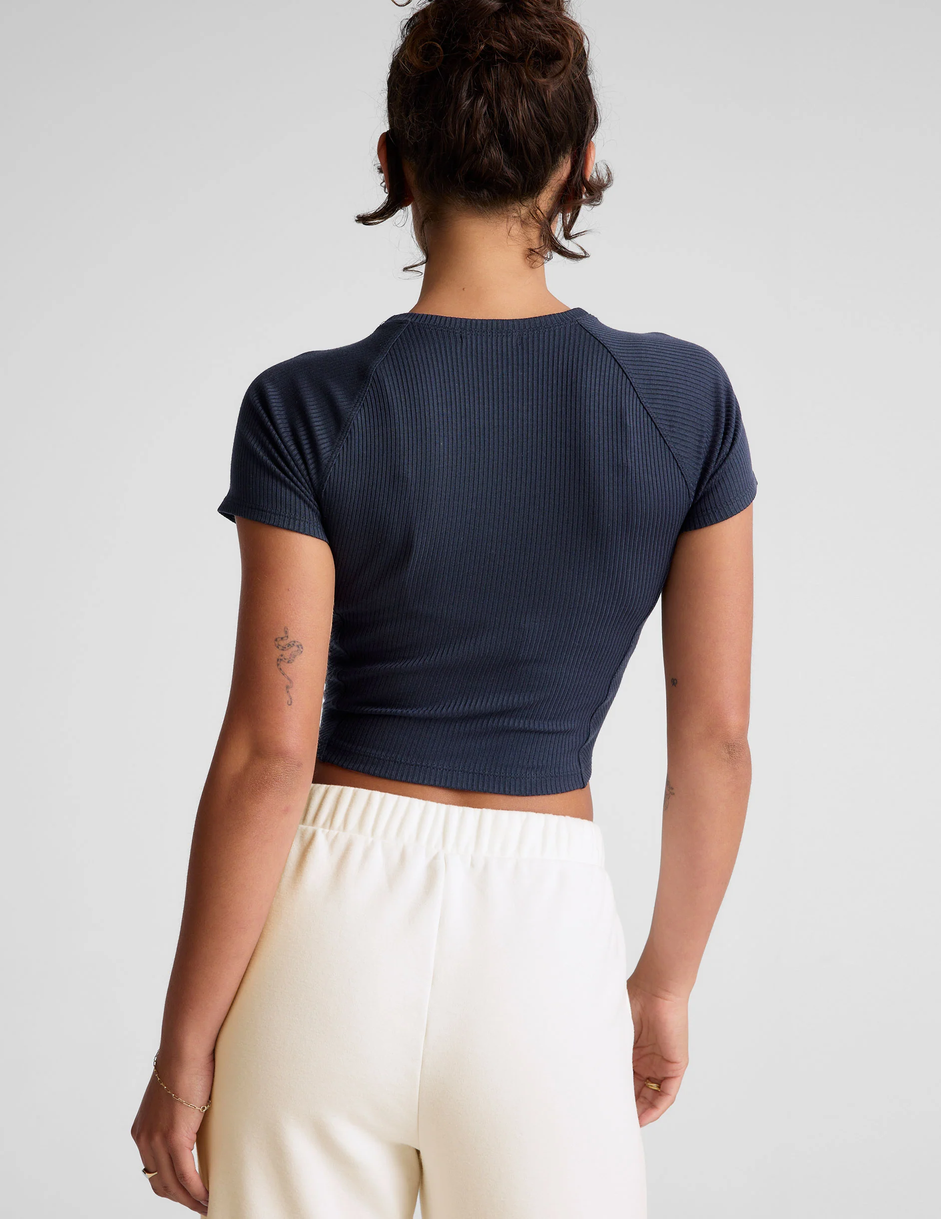 Silhouette Cropped Tee - Onhollan