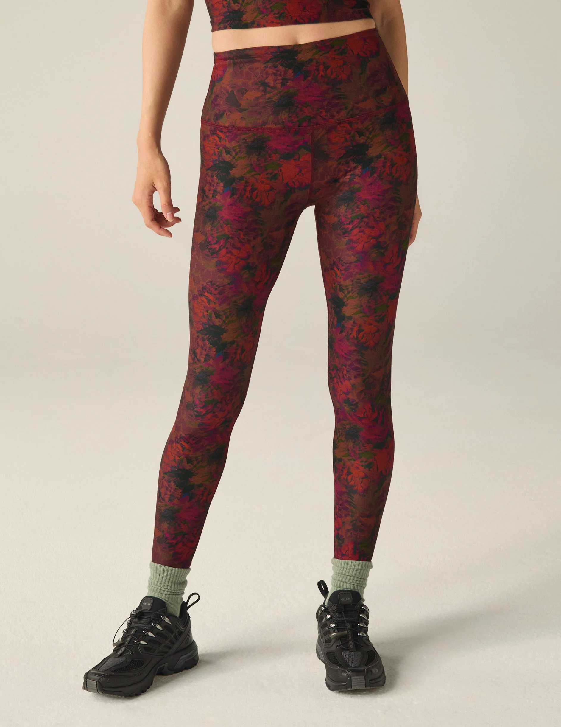 Midnight Floral SoftMark High Waisted Midi Legging - Onhollan