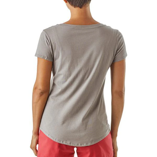 Women's Fitz Roy Bear Organic Scoop T-Shirt - Onhollan