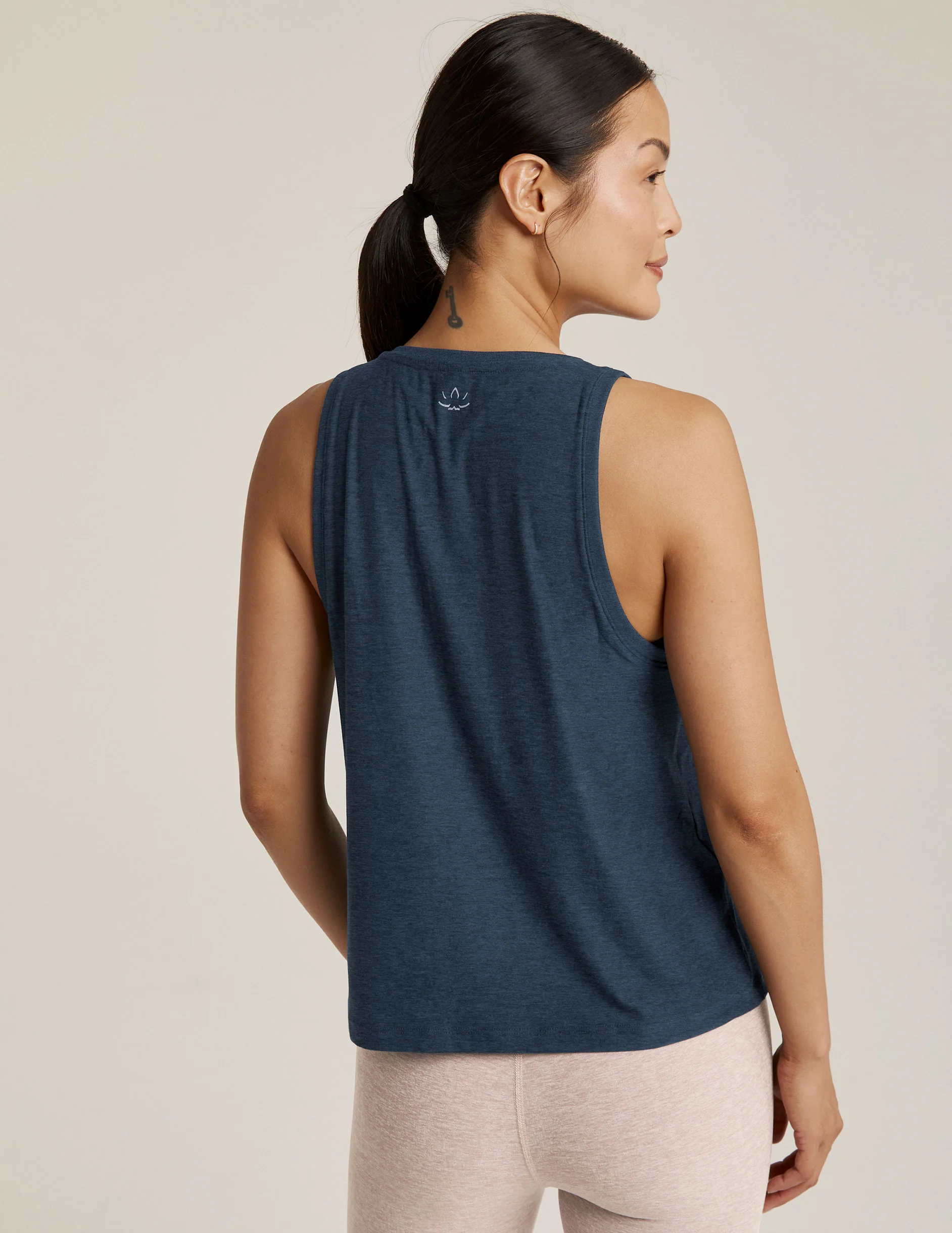 Featherweight Rebalance Tank - Onhollan